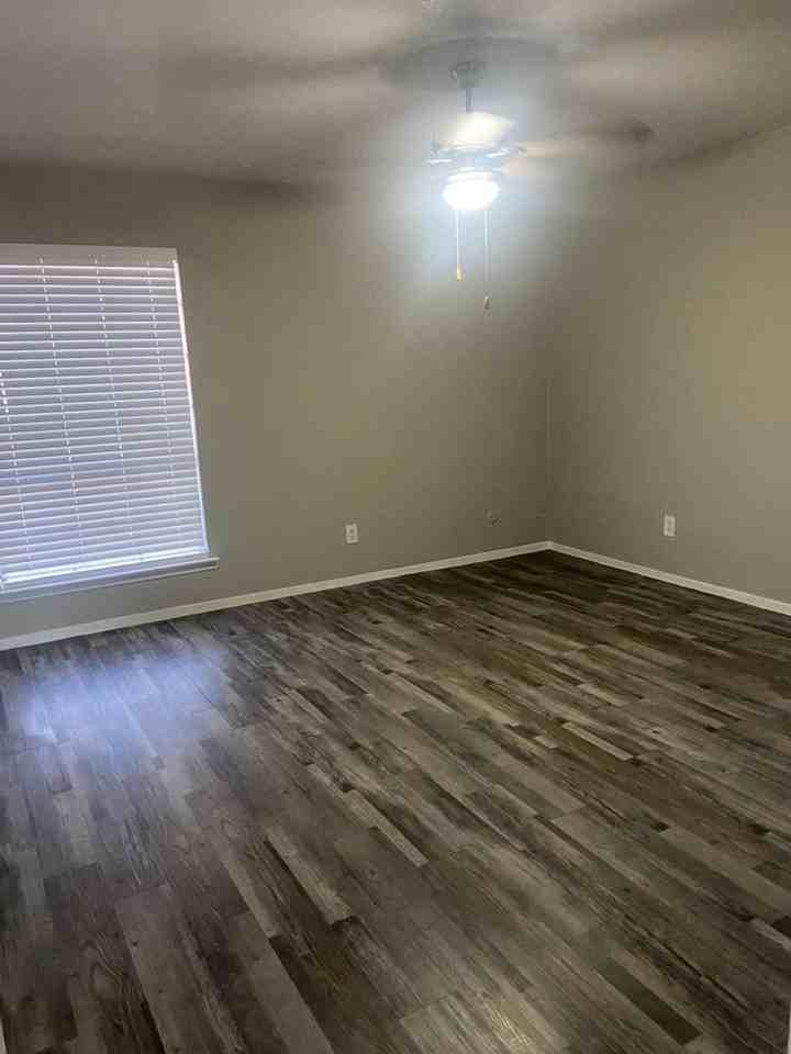Tierra Del Sol Apartments - Photo 4 of 27