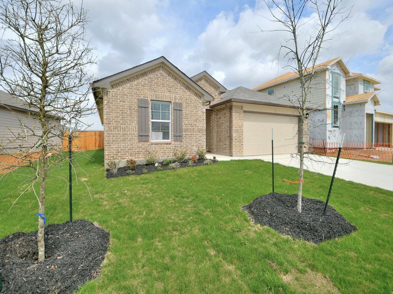 771 Monarch Dr - Photo 6 of 50