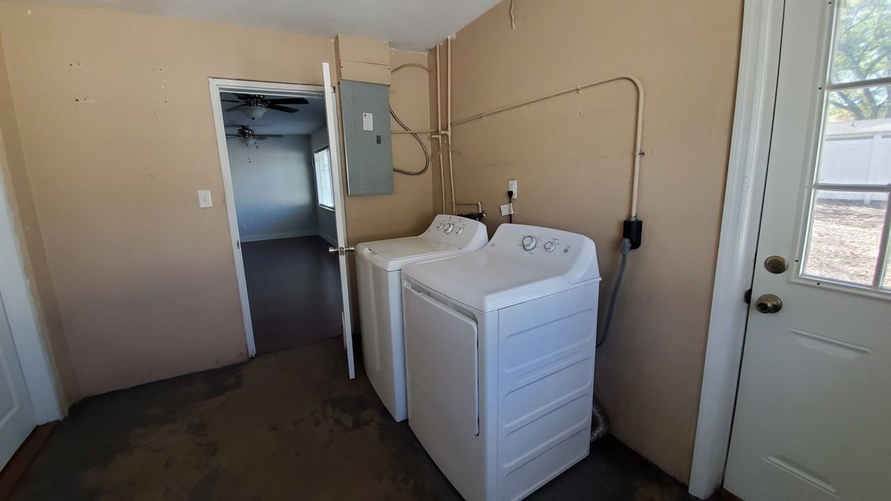 3008 Tampico Drive - Photo 7 of 14