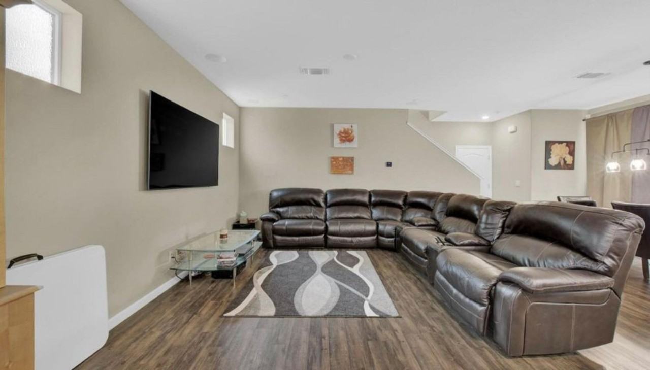 3100 Bowden Square Way - Photo 3 of 17