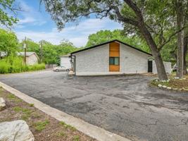 featured image of 3105 Glen Ora St
