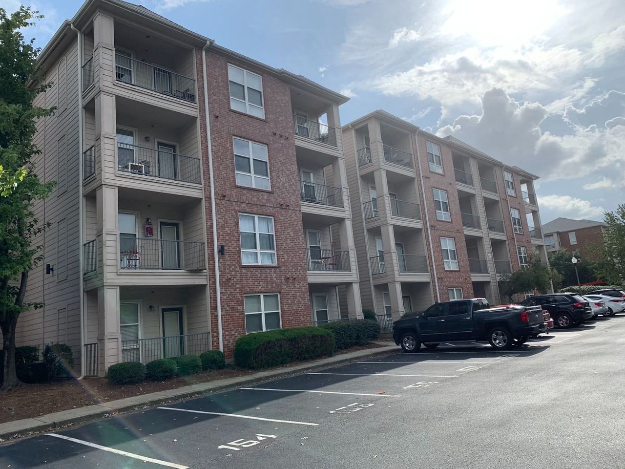 600 13th St E - Photo 3 of 30