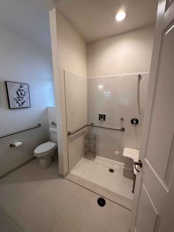 1060 Buschmann Rd - Photo 6 of 27