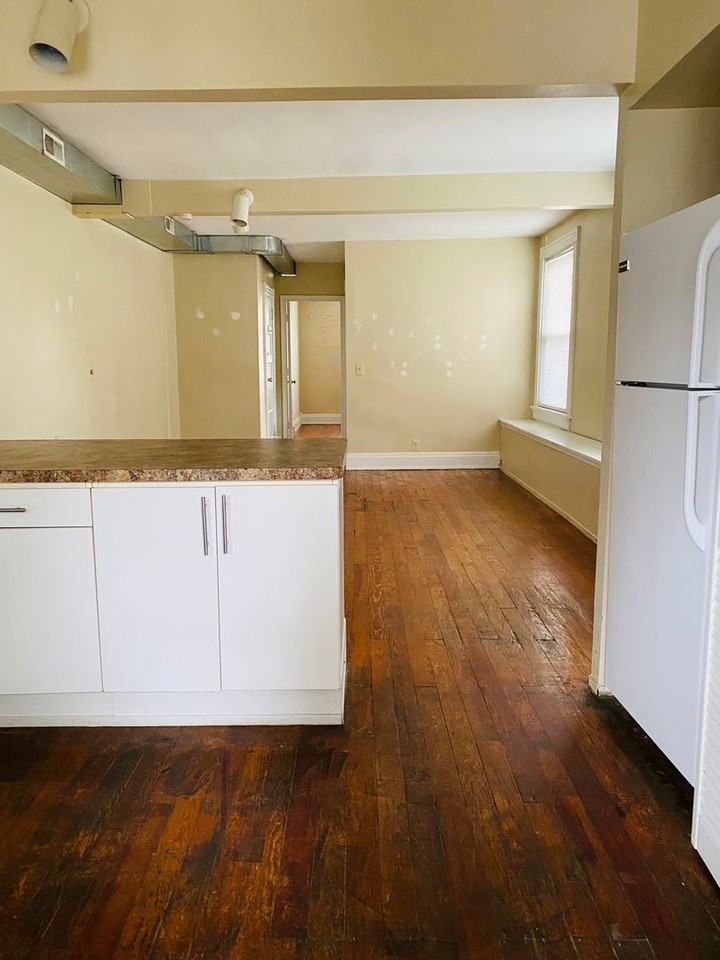 2 N. Dooley Ave. - Photo 7 of 31