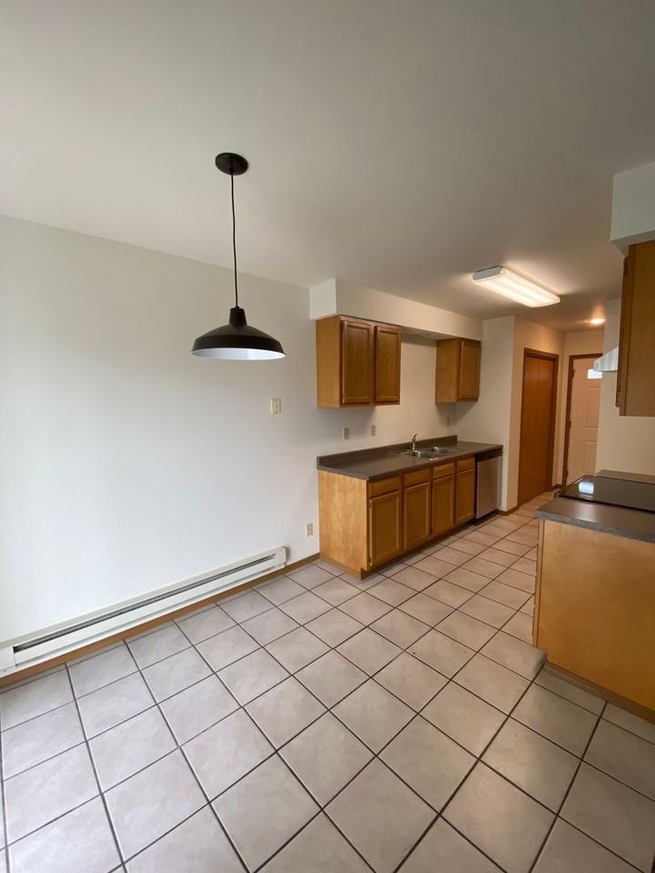 3558 N 15th St - Photo 7 of 32