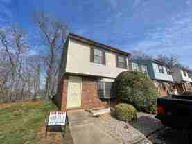 122 Kitty Hawk Sq - Photo 1 of 1