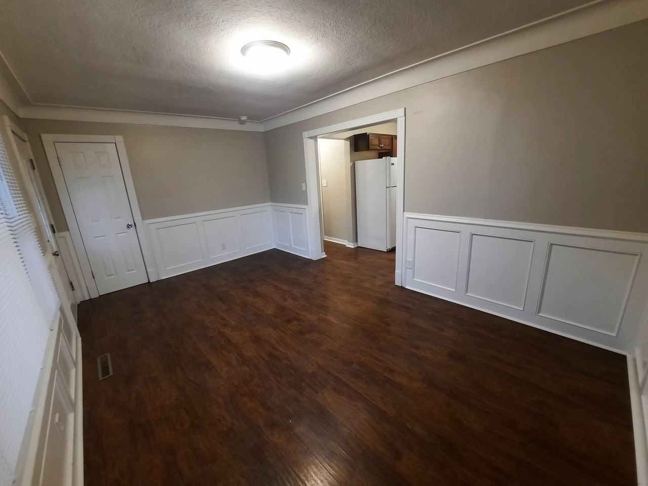 2917 S Union St - Photo 4 of 34