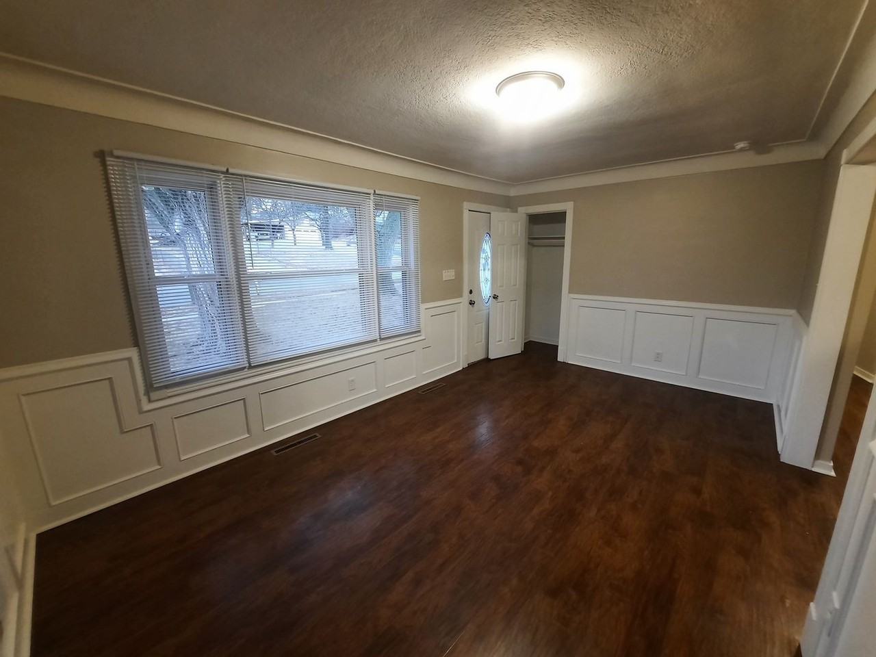 2917 S Union St - Photo 5 of 34