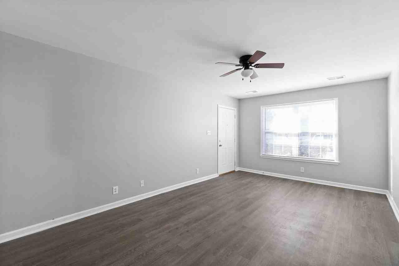 1106 Keith Ave - Photo 7 of 25