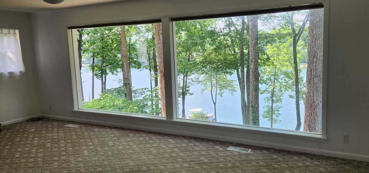 224 Lakeside Dr - Photo 2 of 13