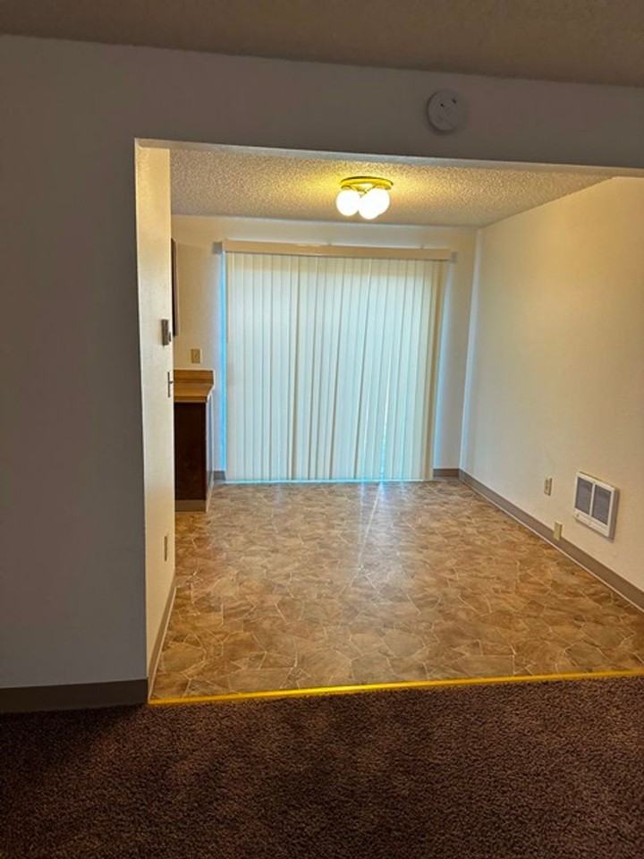 20 Nevada St - Photo 4 of 9