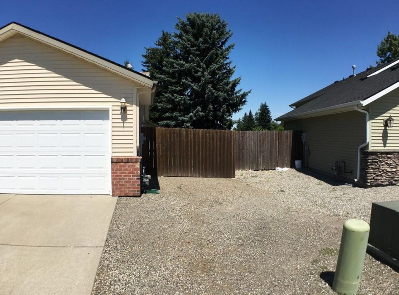 9049 N Torrey Ln - Photo 3 of 26