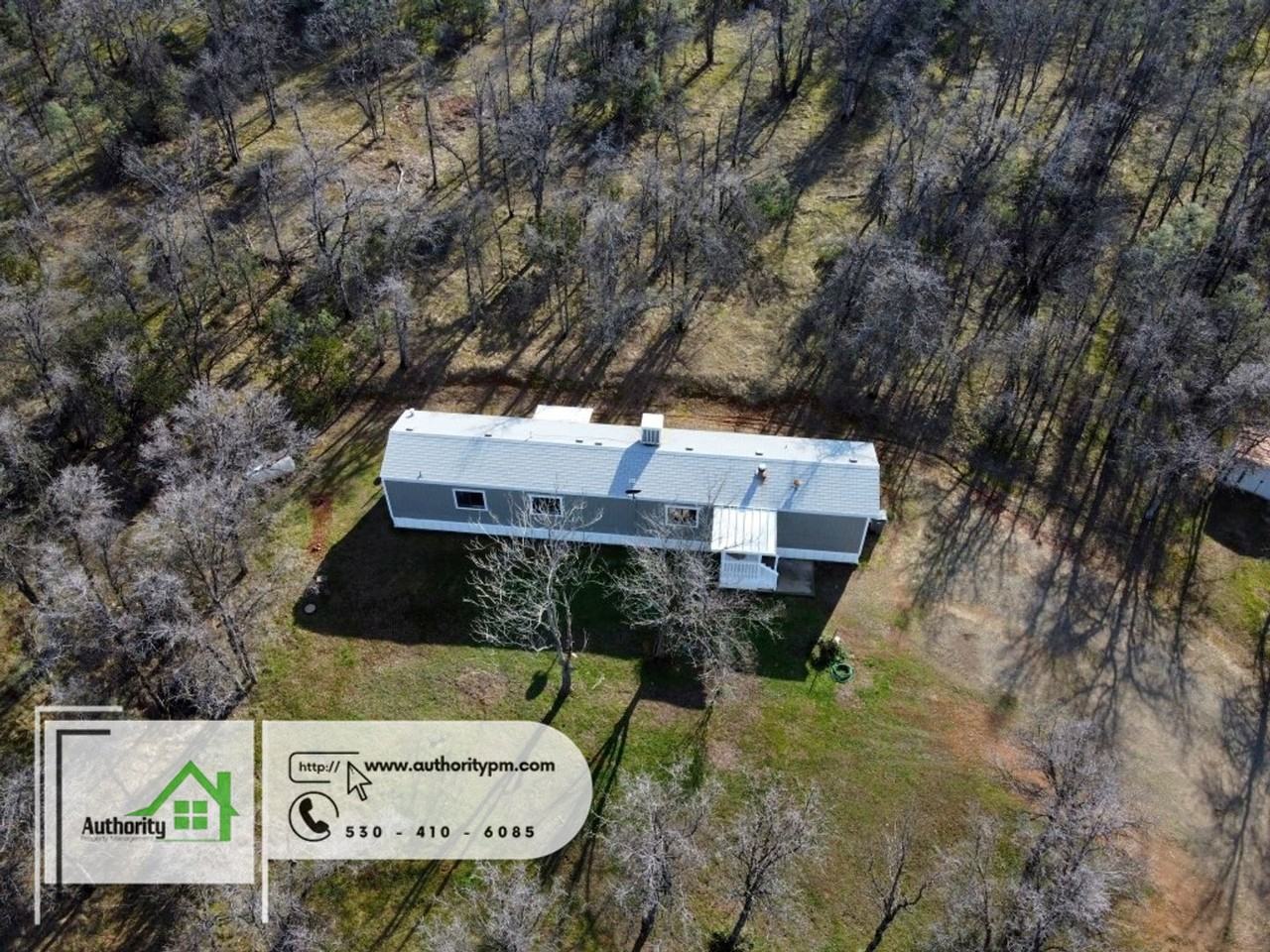 16359 Hawthorne Ave - Photo 2 of 20