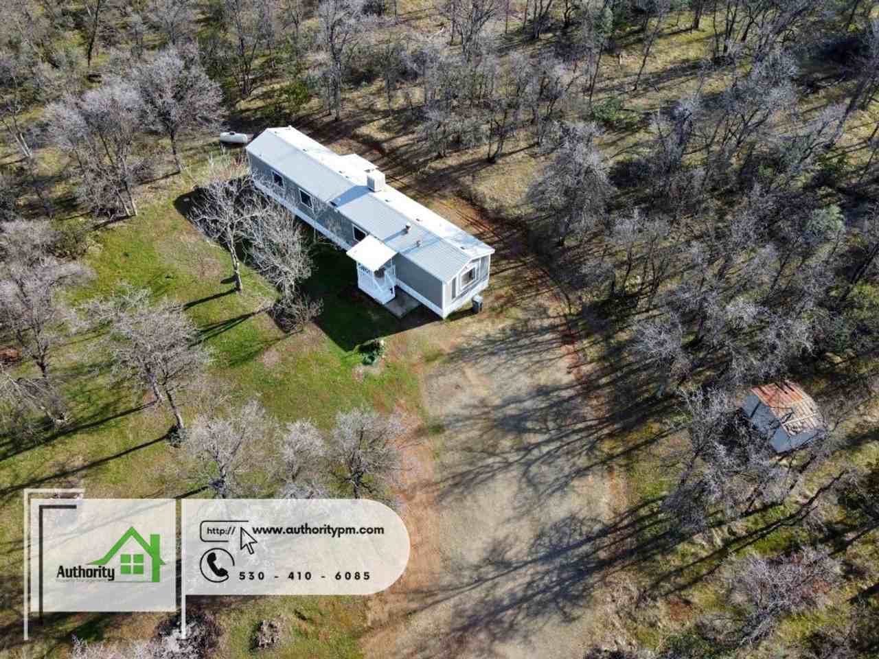 16359 Hawthorne Ave - Photo 3 of 20