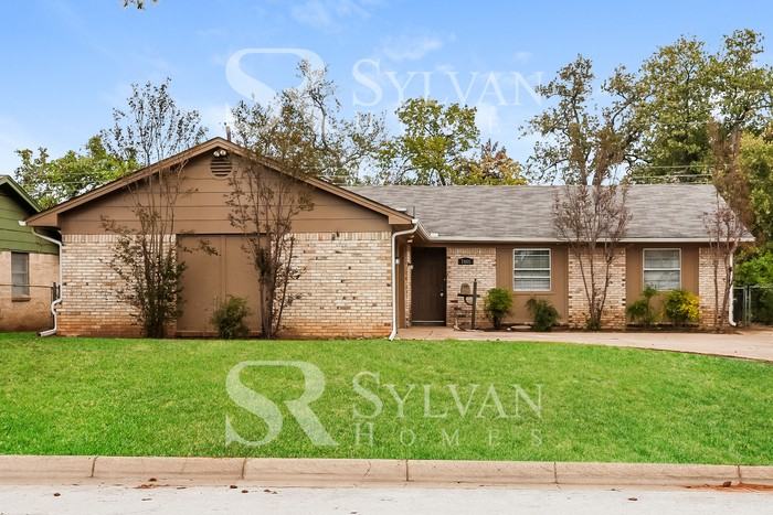 7461 Meadowcrest Dr - Photo 2 of 16