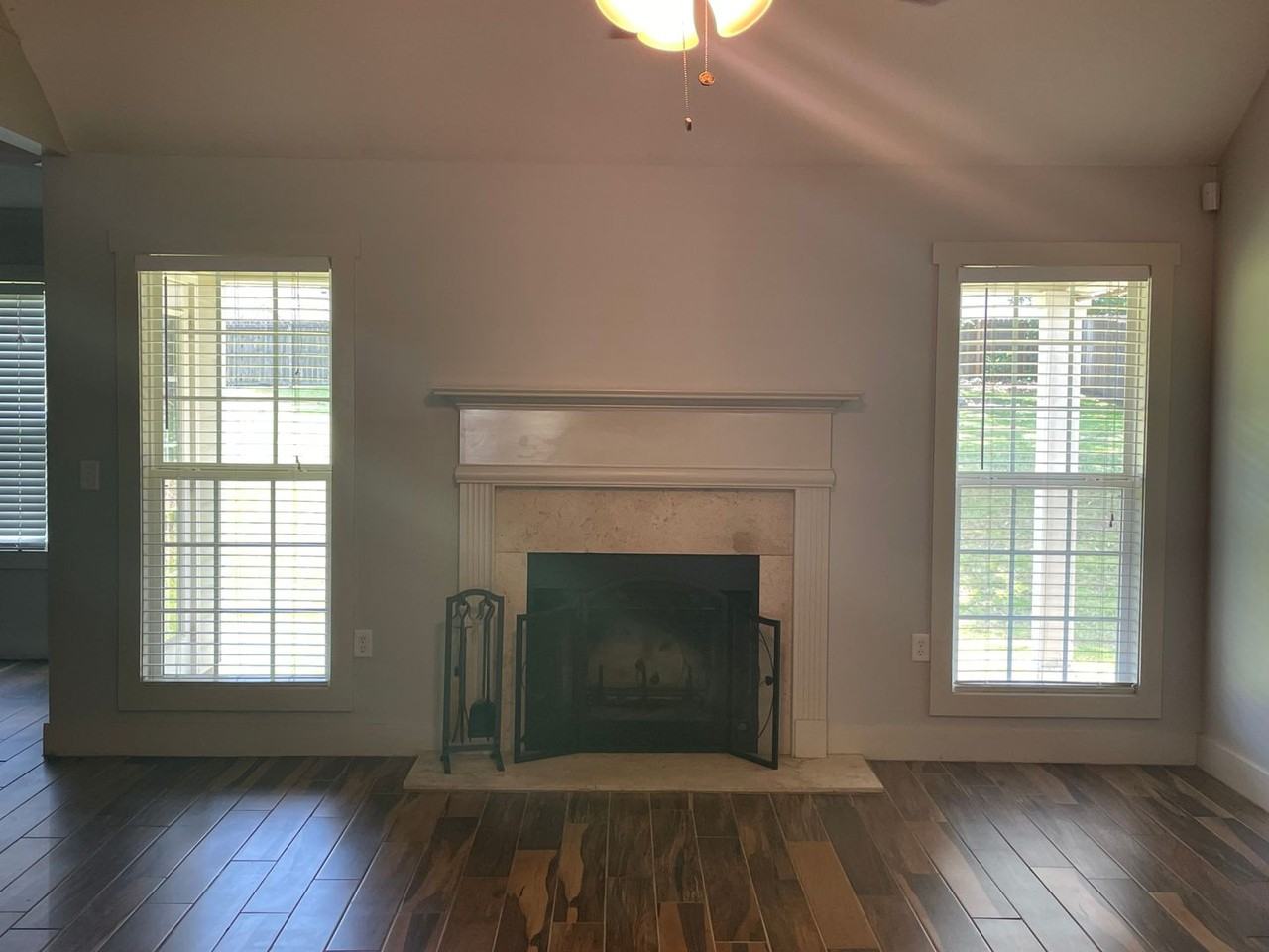 4145 Conway Cir - Photo 4 of 17