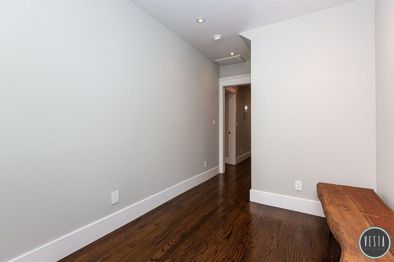 132-134 Germania Street - Photo 3 of 15