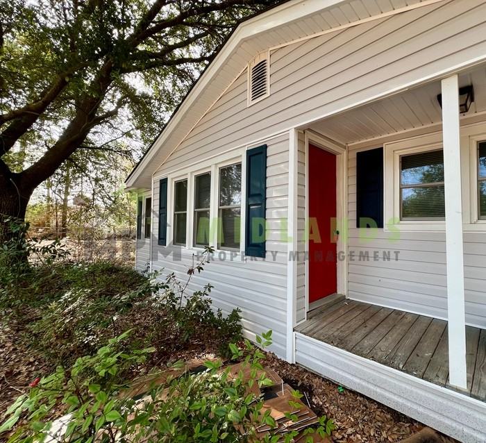 937 Gator Rd - Photo 3 of 31