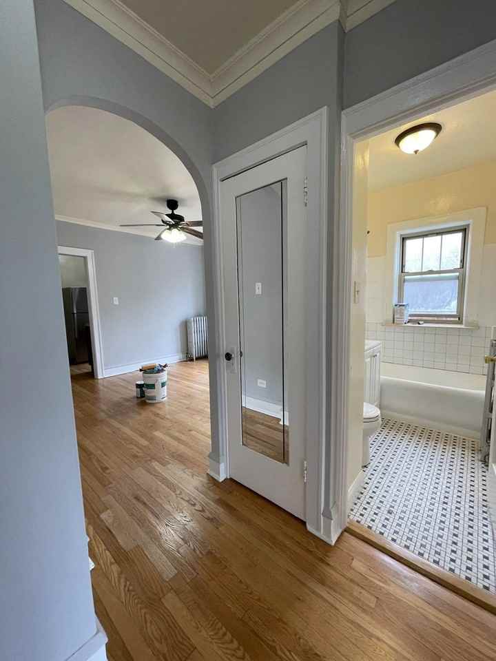 5111-21 W. Montrose Ave - Photo 4 of 10