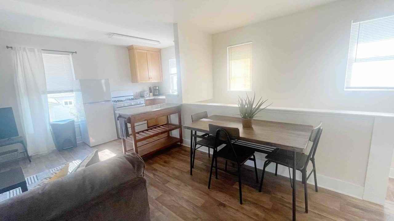 2519 England St #B - Photo 6 of 8