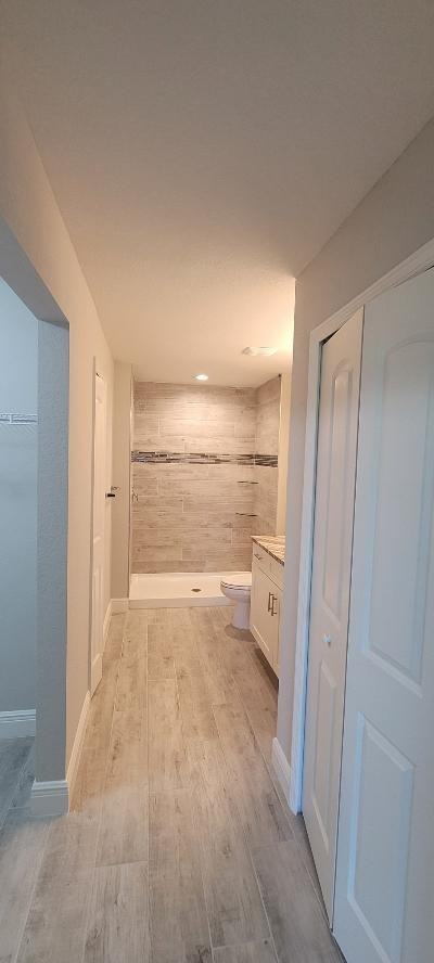 4522 Nw 34th St #1 - Photo 3 of 23