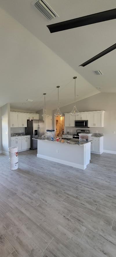 4522 Nw 34th St #1 - Photo 7 of 23