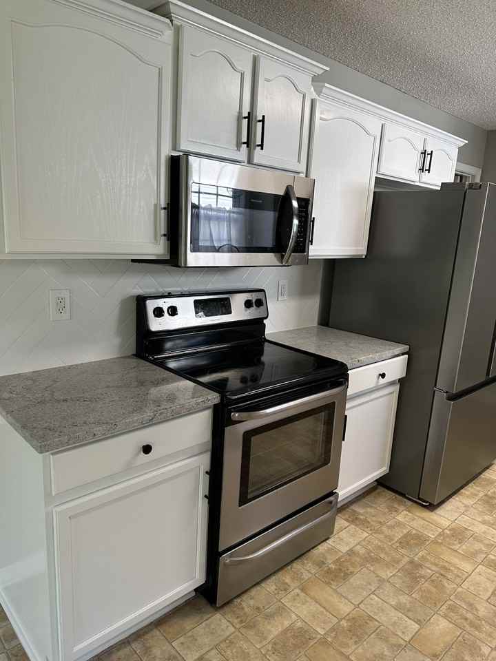 446 Eden Oaks Dr #NA - Photo 2 of 19