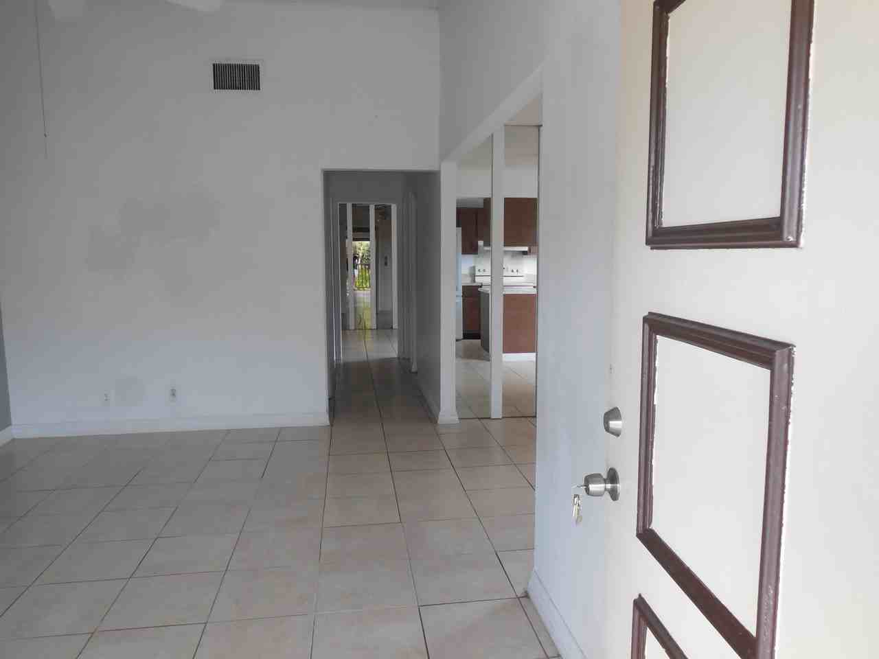 5252 Bosque Ln #1 - Photo 5 of 41