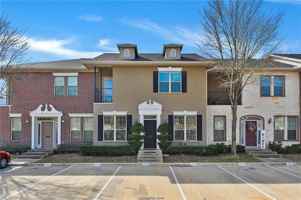 featured image of 150 Forest Dr #1