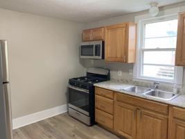 featured image of 1031 Benton St1 #1