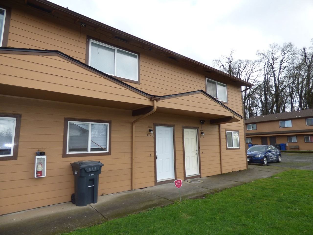 4114 Lancaster Dr Ne - Photo 3 of 3