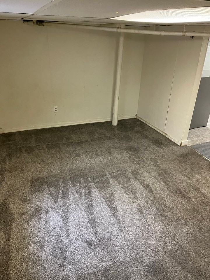 915 S Kline St - Photo 3 of 7