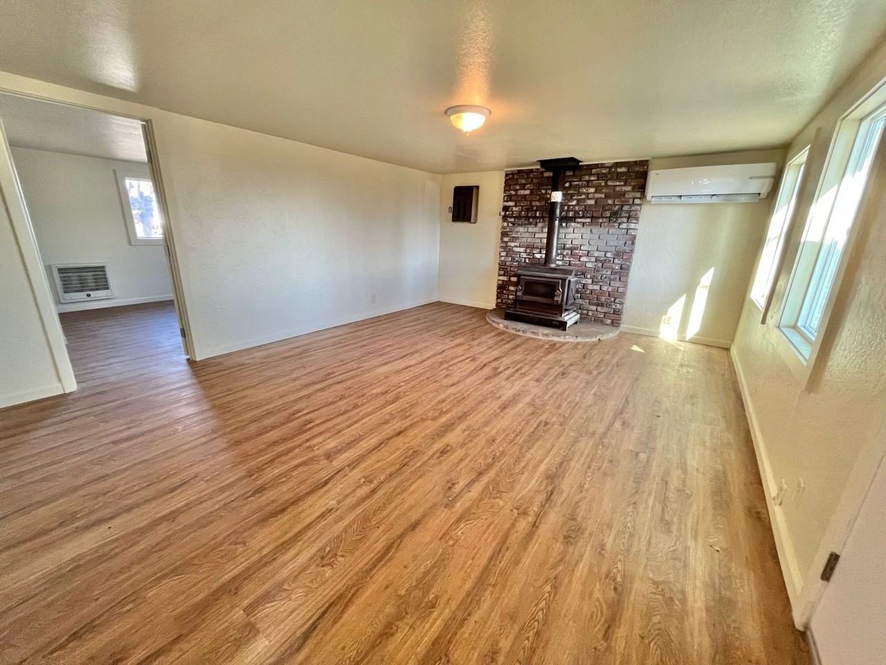 13749 Palm Ave - Photo 2 of 12