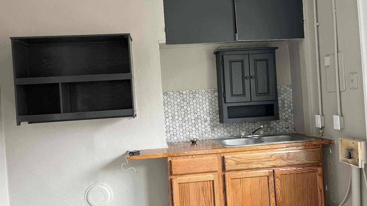 209B E Capitola Ave - Photo 3 of 8