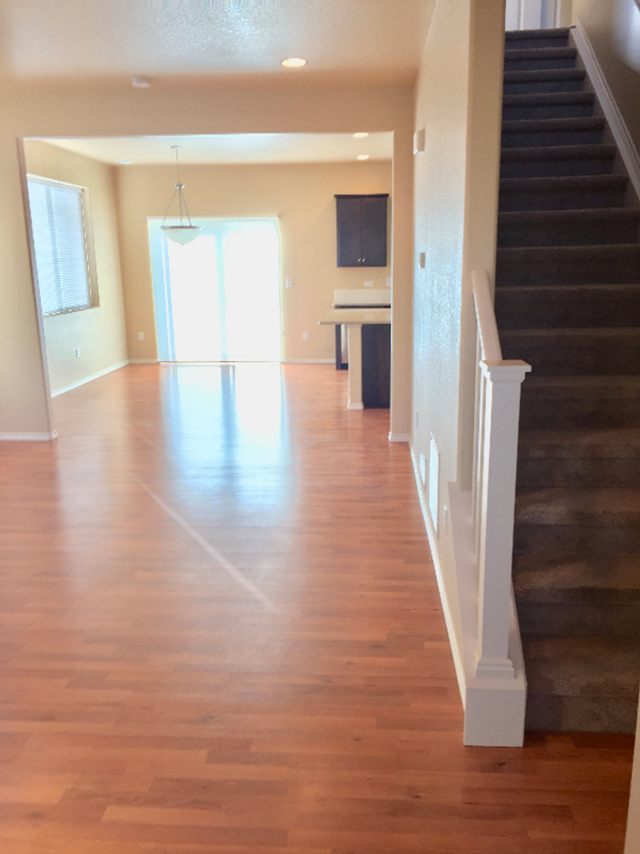 1877 Winamac Dr - Photo 2 of 41