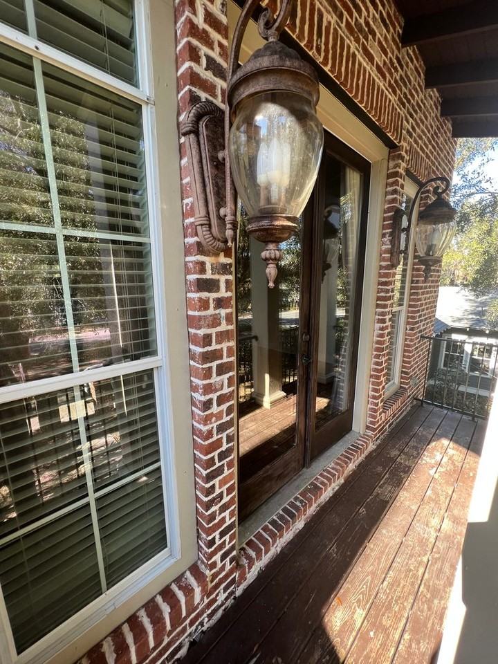 1330 N Duval St - Photo 2 of 25