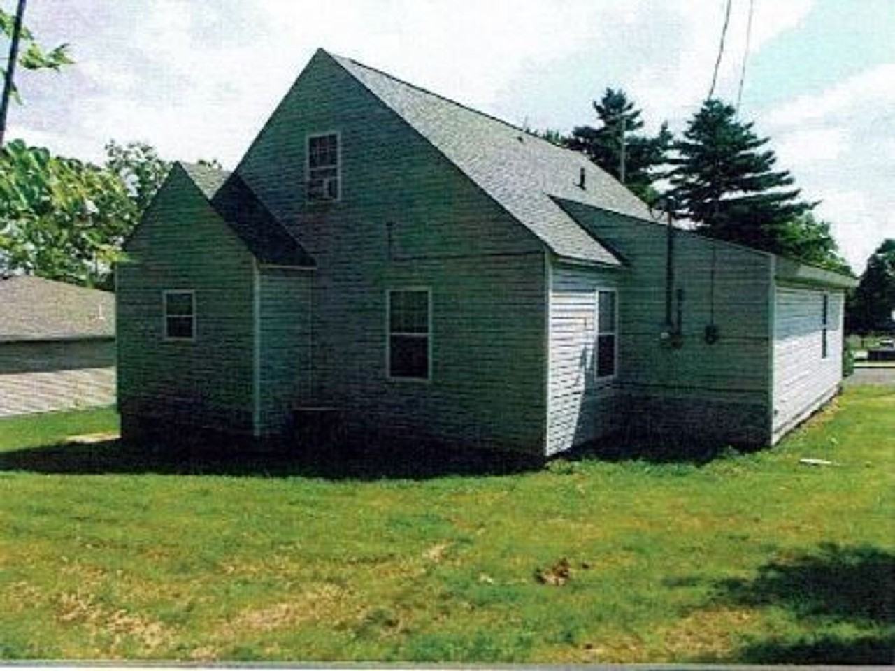 1507 Farrar Dr - Photo 3 of 8