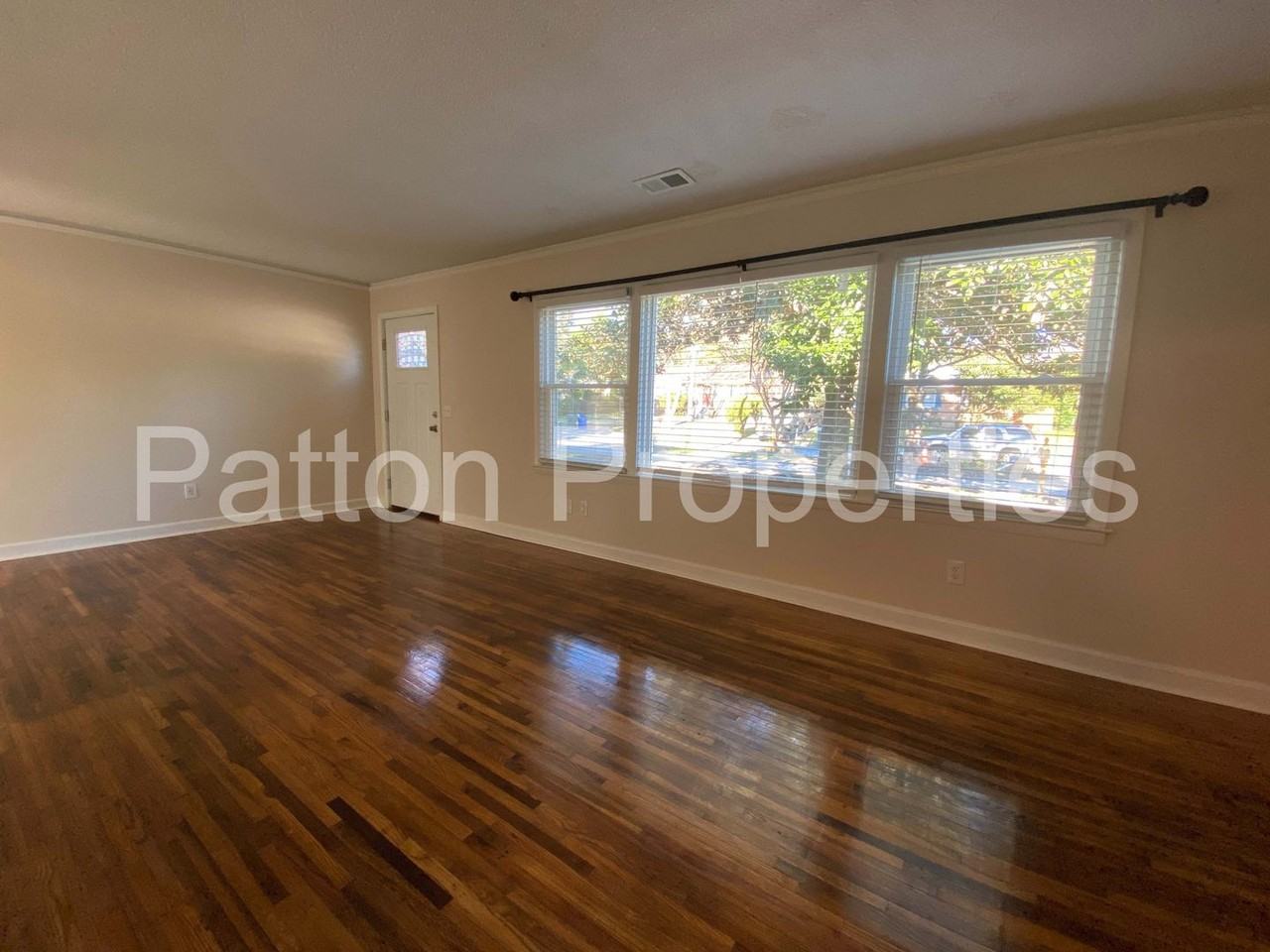 21 Tempo Ct - Photo 2 of 18