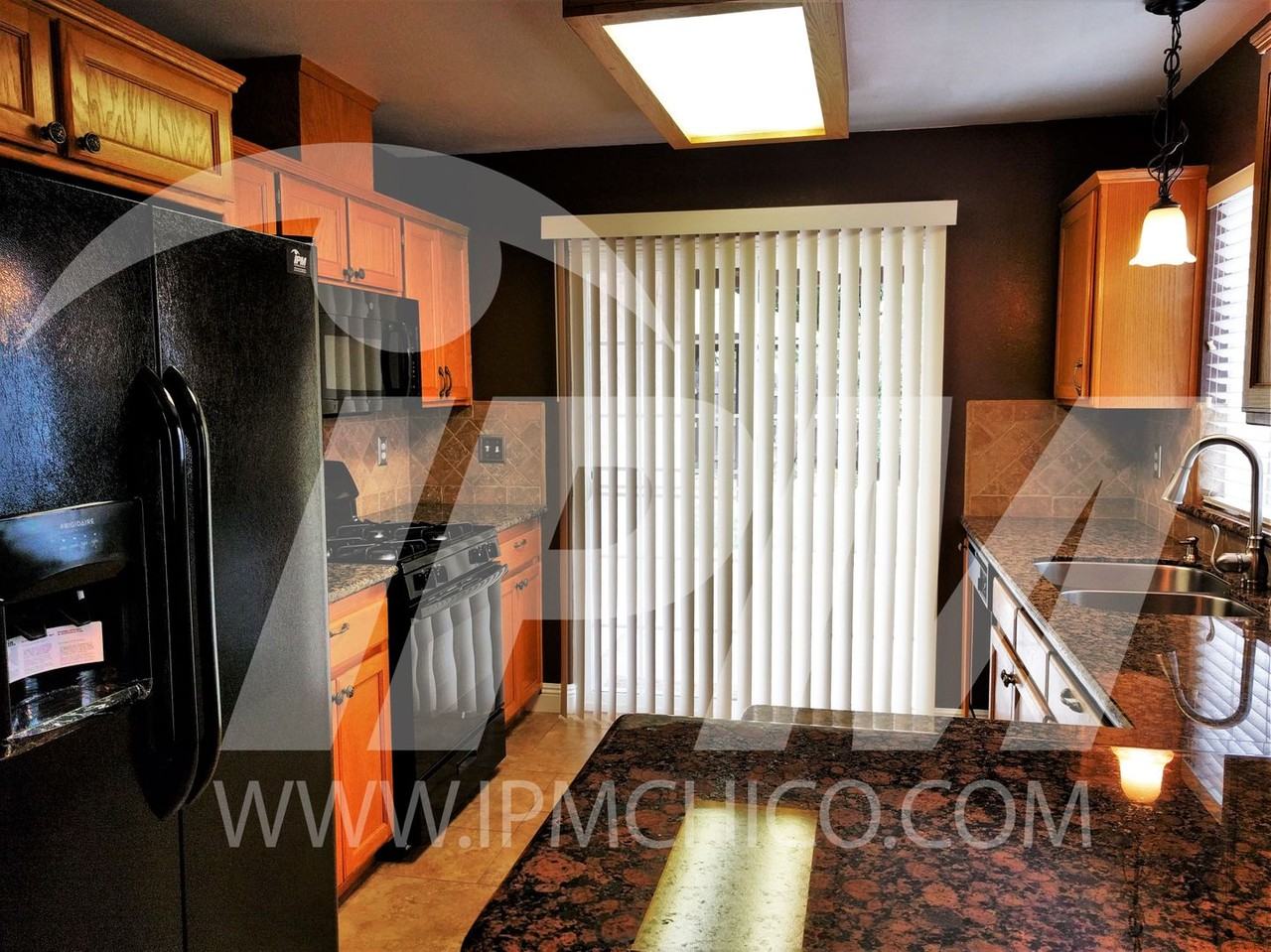 8 Wyndham Ct - Photo 3 of 11