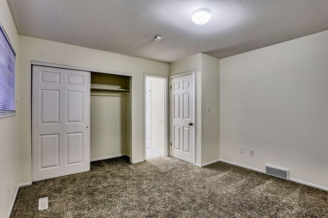 1137 Timber Ln - Photo 7 of 29