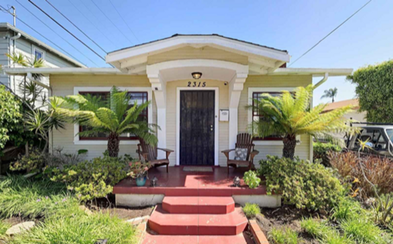 2315 Dwight St - Photo 2 of 17