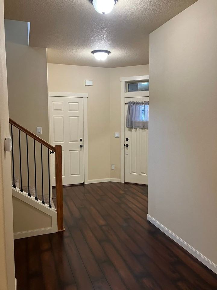 3715 Nw 122nd St - Photo 2 of 31