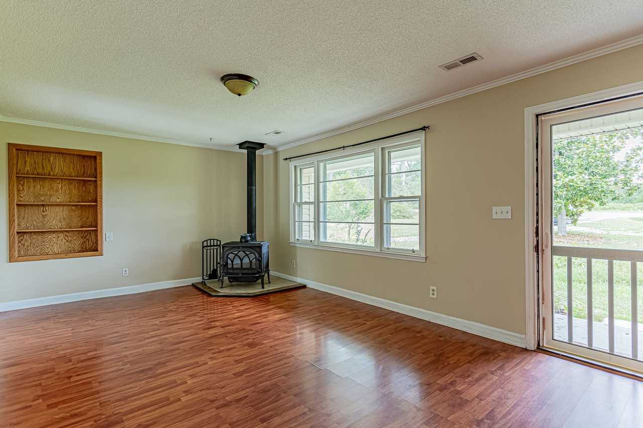 12717 Highway 76 W - Photo 3 of 23