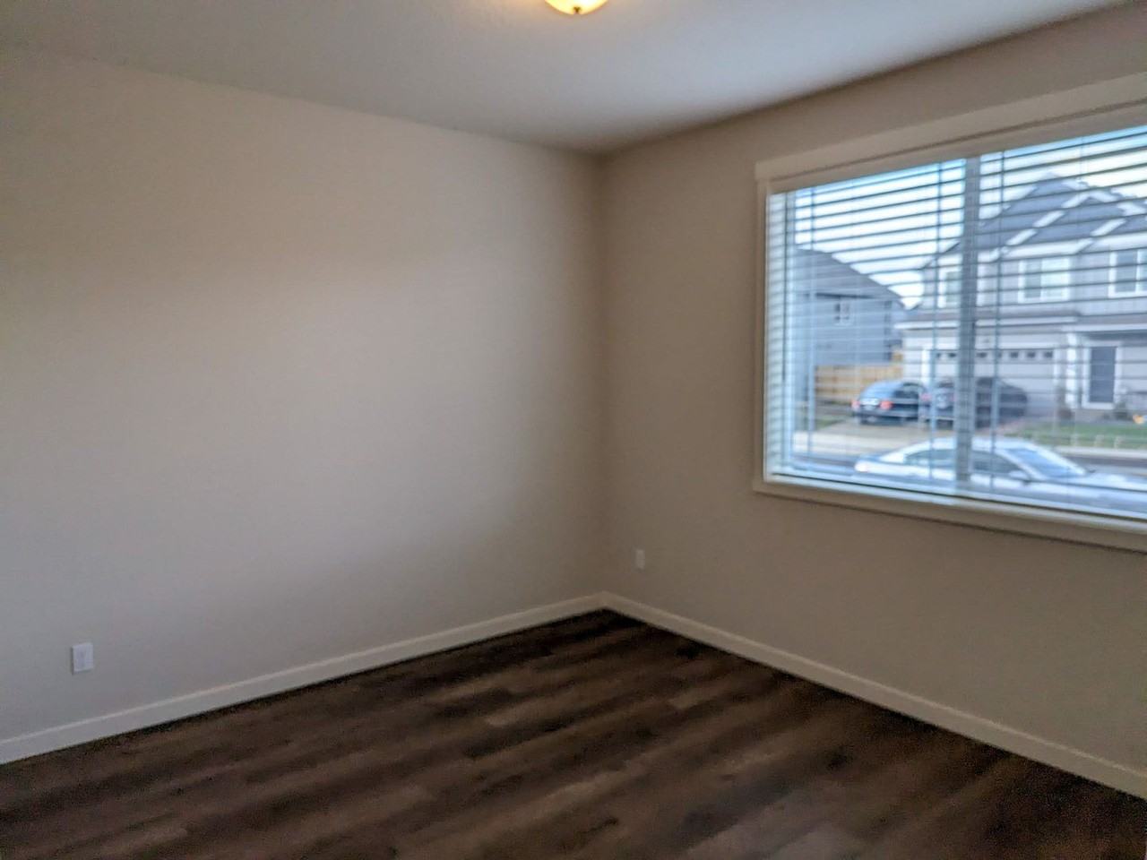 4942 Gemini Ave Ne - Photo 2 of 30