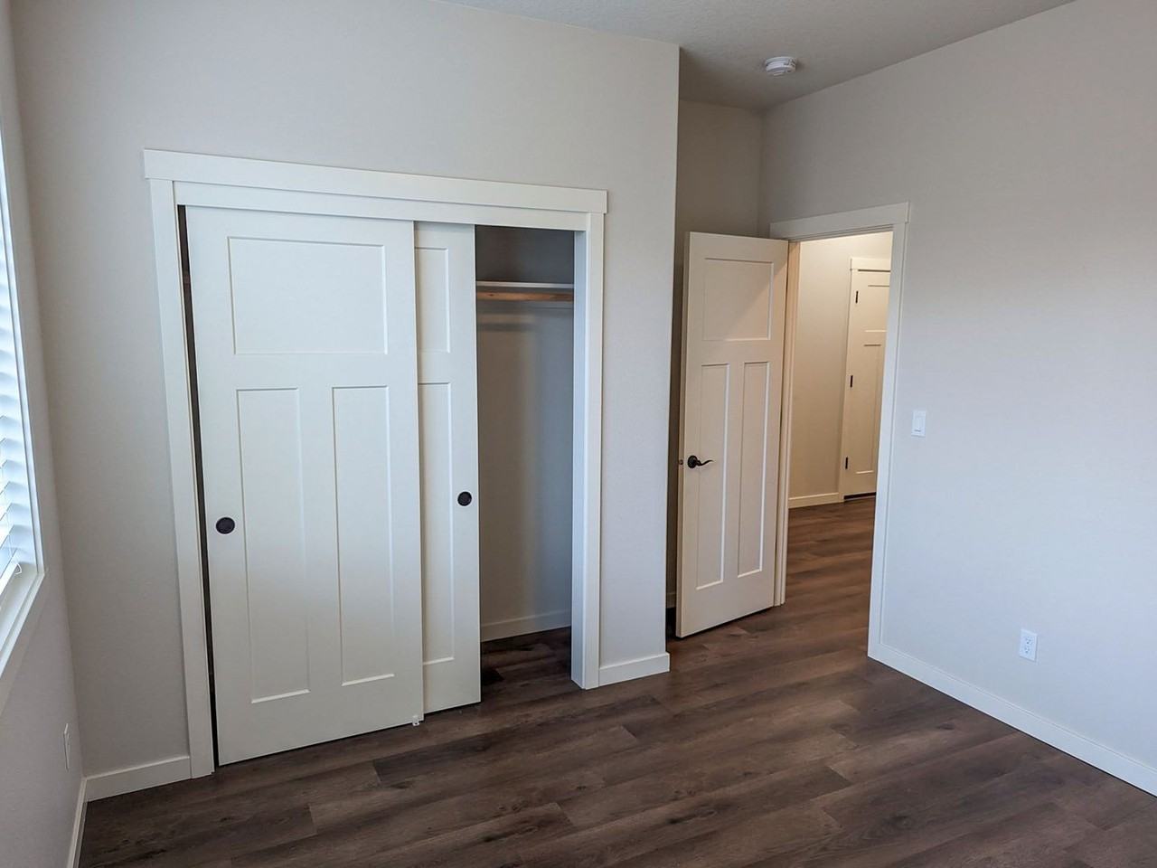 4942 Gemini Ave Ne - Photo 3 of 30