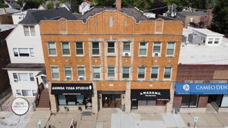 Beautiful Apartments in Berwyn! 3118 - Photo 1 of 1