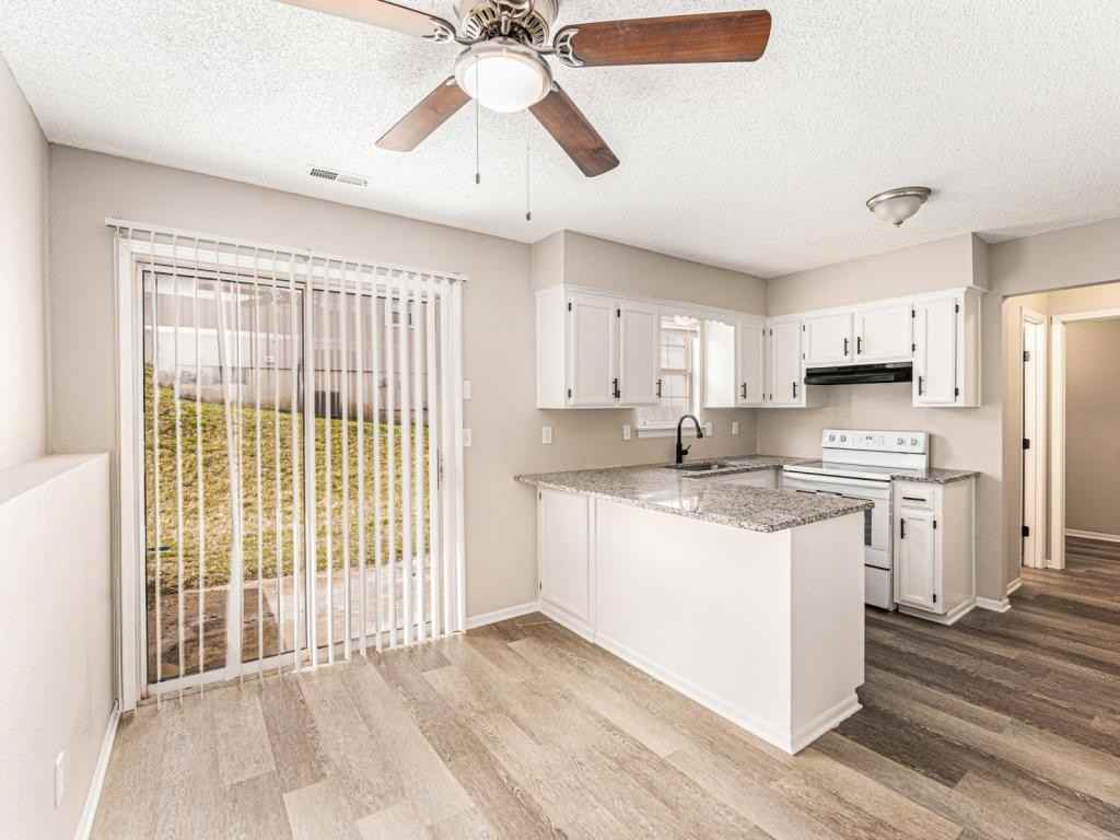810 Sw Pinebrook Village Dr - Photo 6 of 21