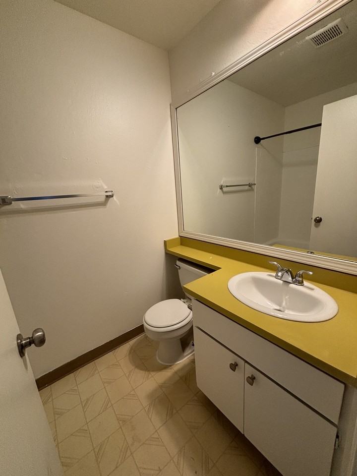 1625 Q St #3 - Photo 4 of 6