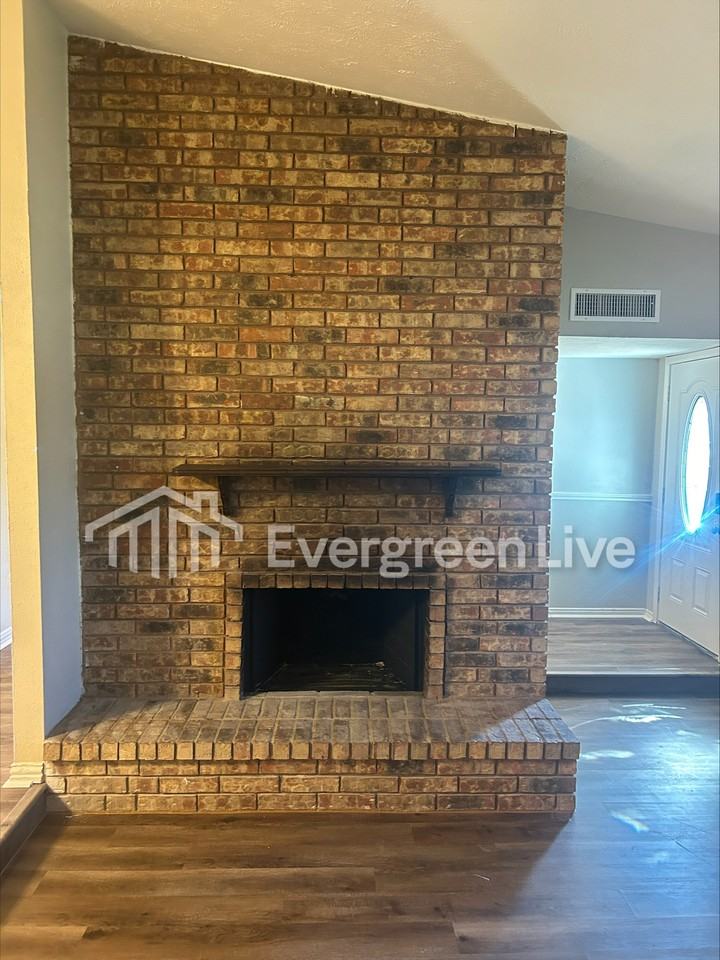 9546 Sophora Dr - Photo 4 of 19