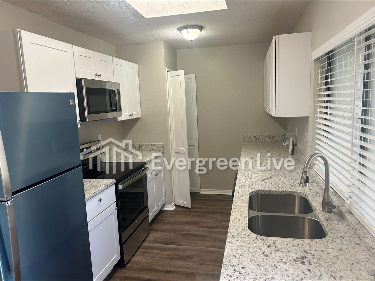 9546 Sophora Dr - Photo 2 of 19